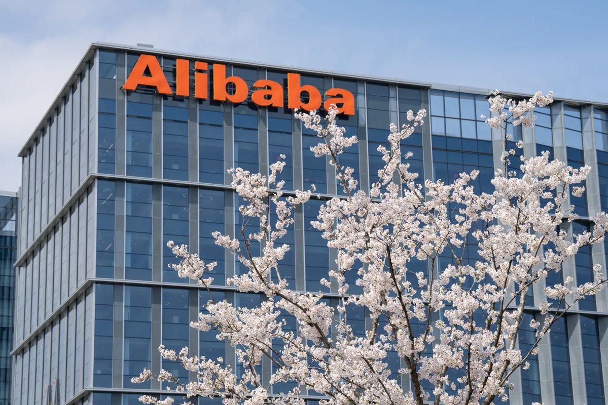 Apple интегрирует модель Qwen от Alibaba в Apple Intelligence для Китая