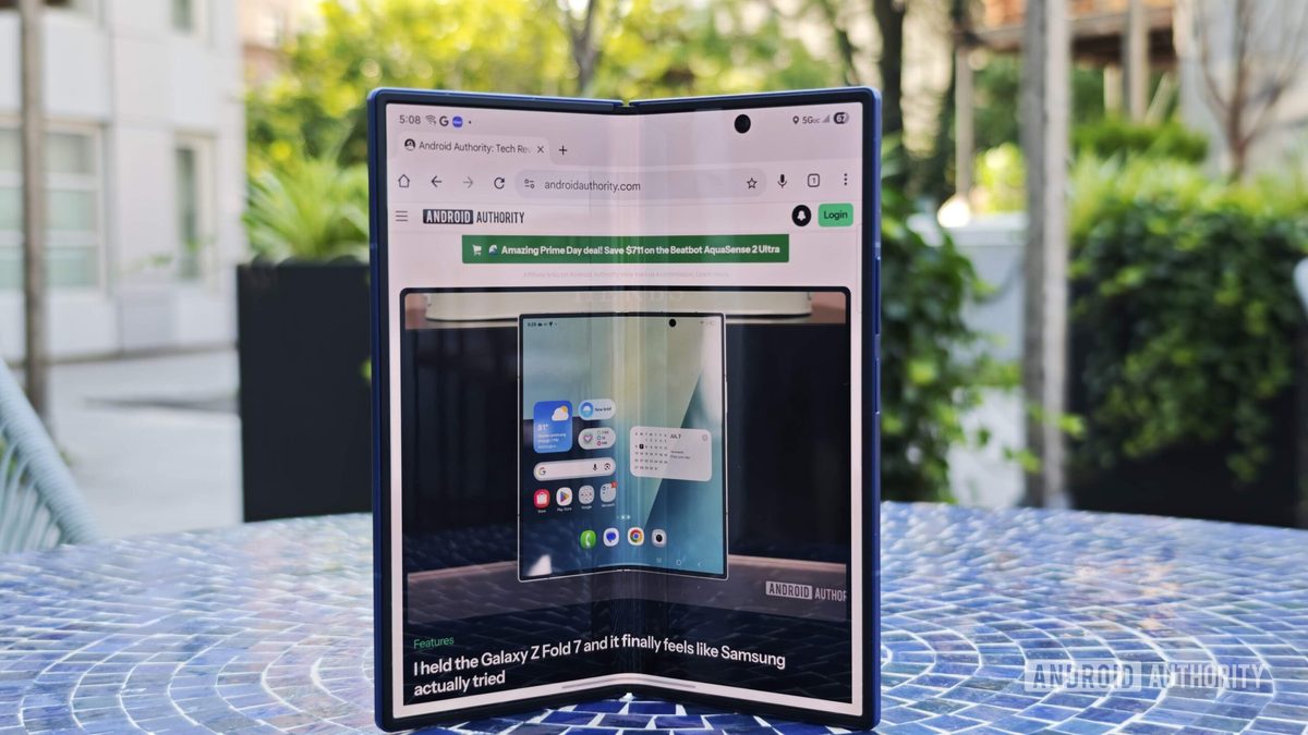 Galaxy Z Fold 7 Gains Galaxy S26 AI Features with One UI 8.5 Update