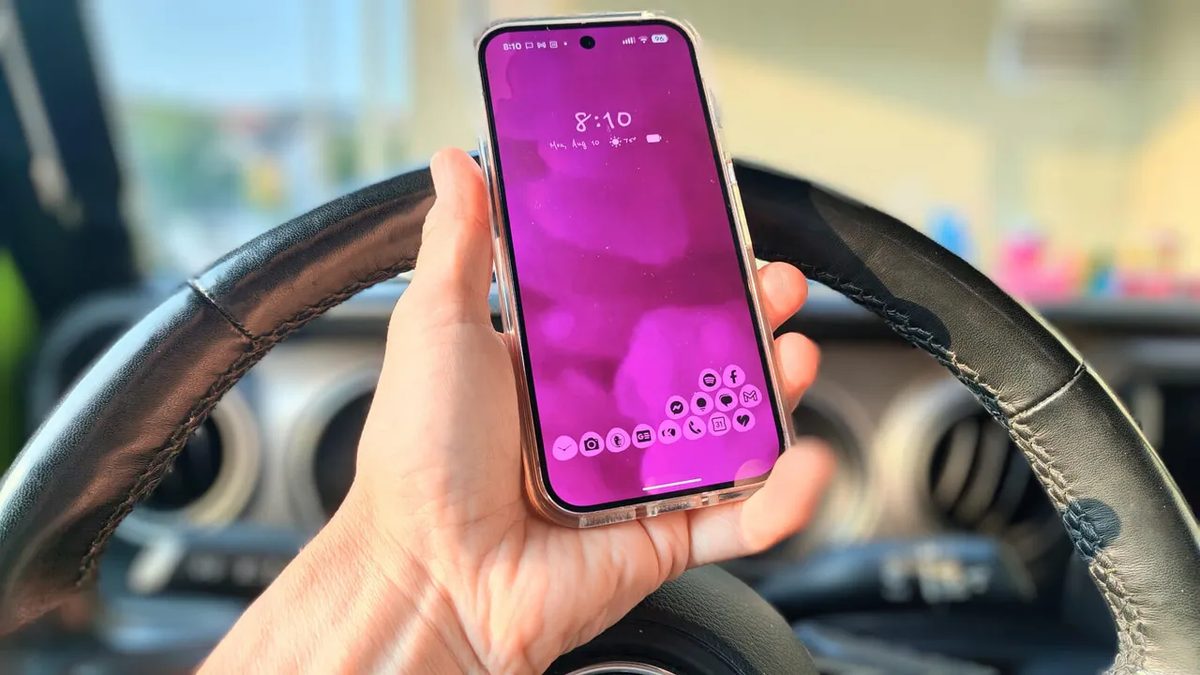 Gemini в Android Auto сбоит при голосовых звонках: у Google есть время до сентября