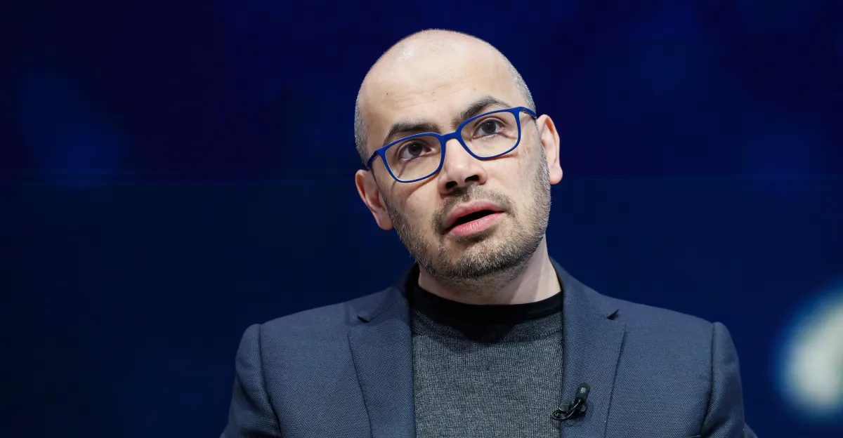 Глава Google DeepMind призвал создать глобальный регулятор ИИ под эгидой США