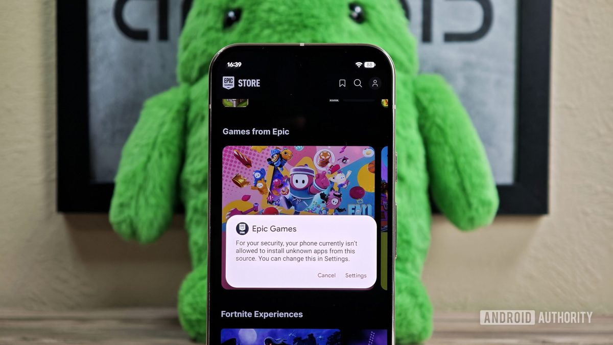 Google Play Store разрешит установку сторонних магазинов приложений