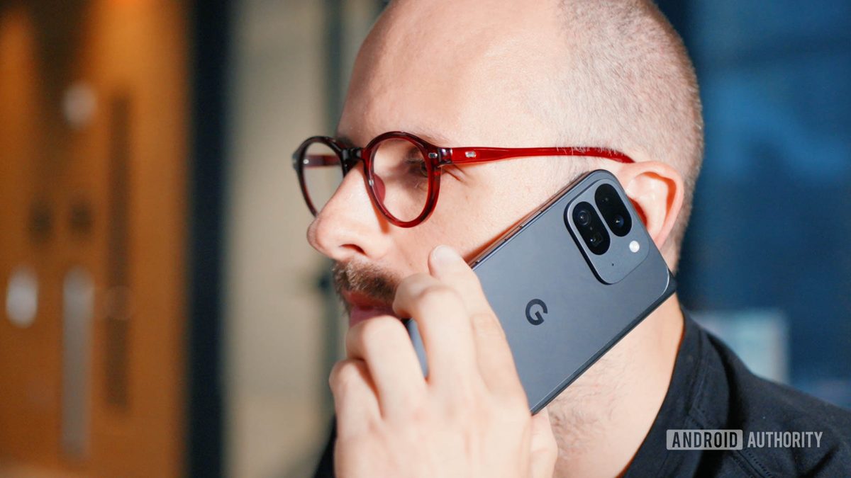 Google тестирует удобное переключение SIM-карт в приложении «Телефон»