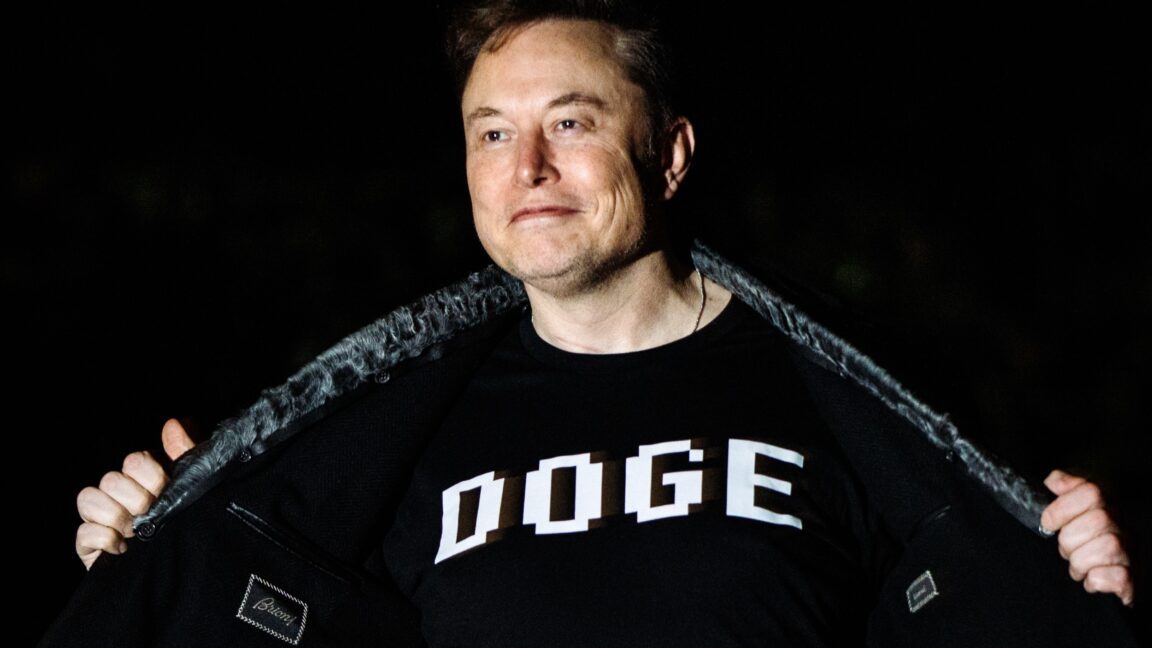 Госдоклад США опроверг заявления DOGE о миллиардной экономии