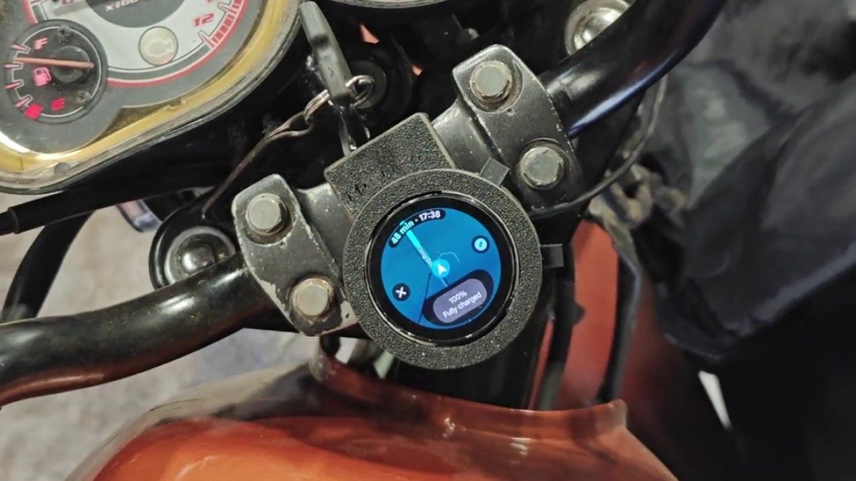 How to Turn Old Galaxy Watch into a Motorcycle Navigator: DIY Project