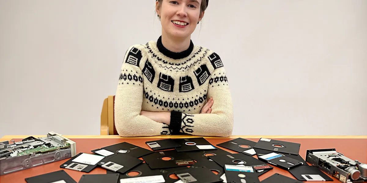 How Data from Obsolete Floppy Disks Is Being Saved: Cambridge University’s Experience