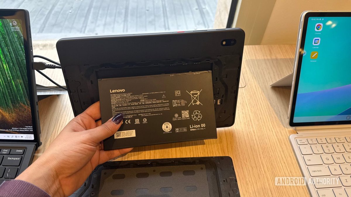Lenovo Unveils Rugged ThinkTab X11 Tablet in the U.S.