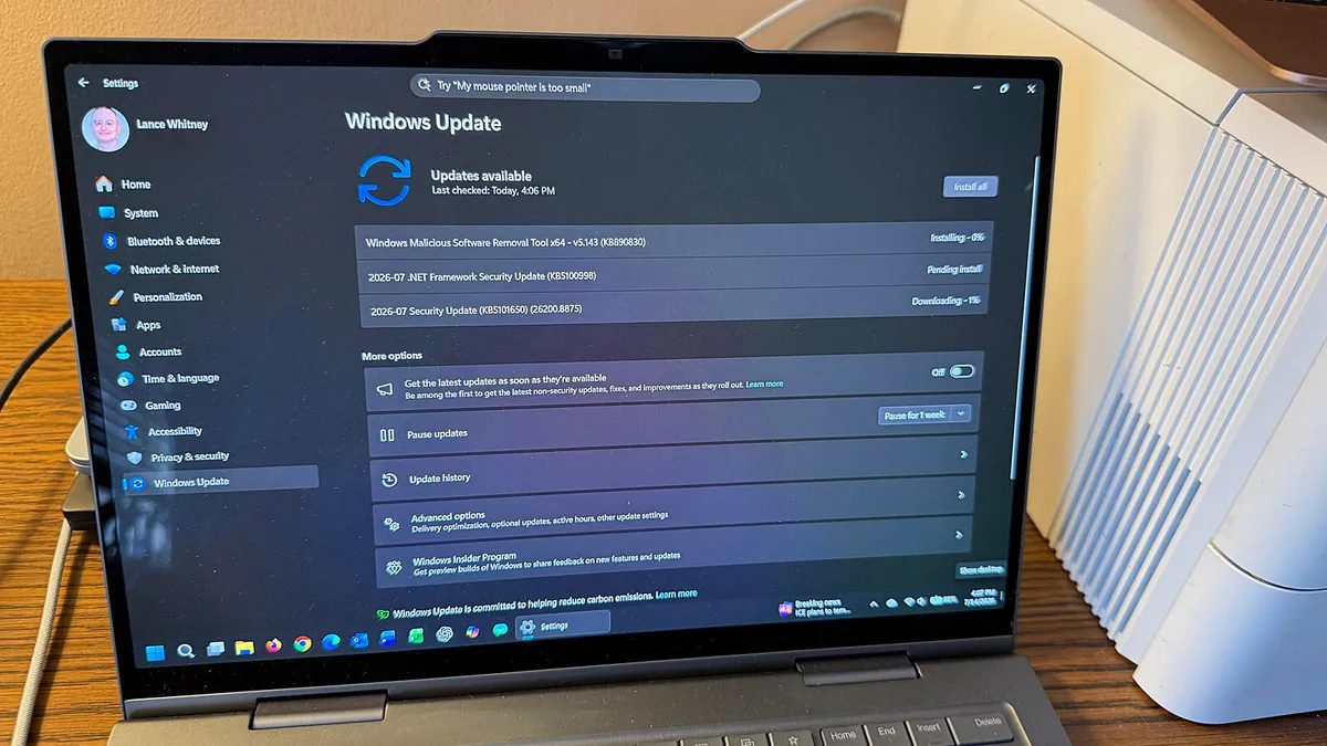 Microsoft закрыла рекордные 570 уязвимостей Windows, включая два эксплуатируемых zero-day