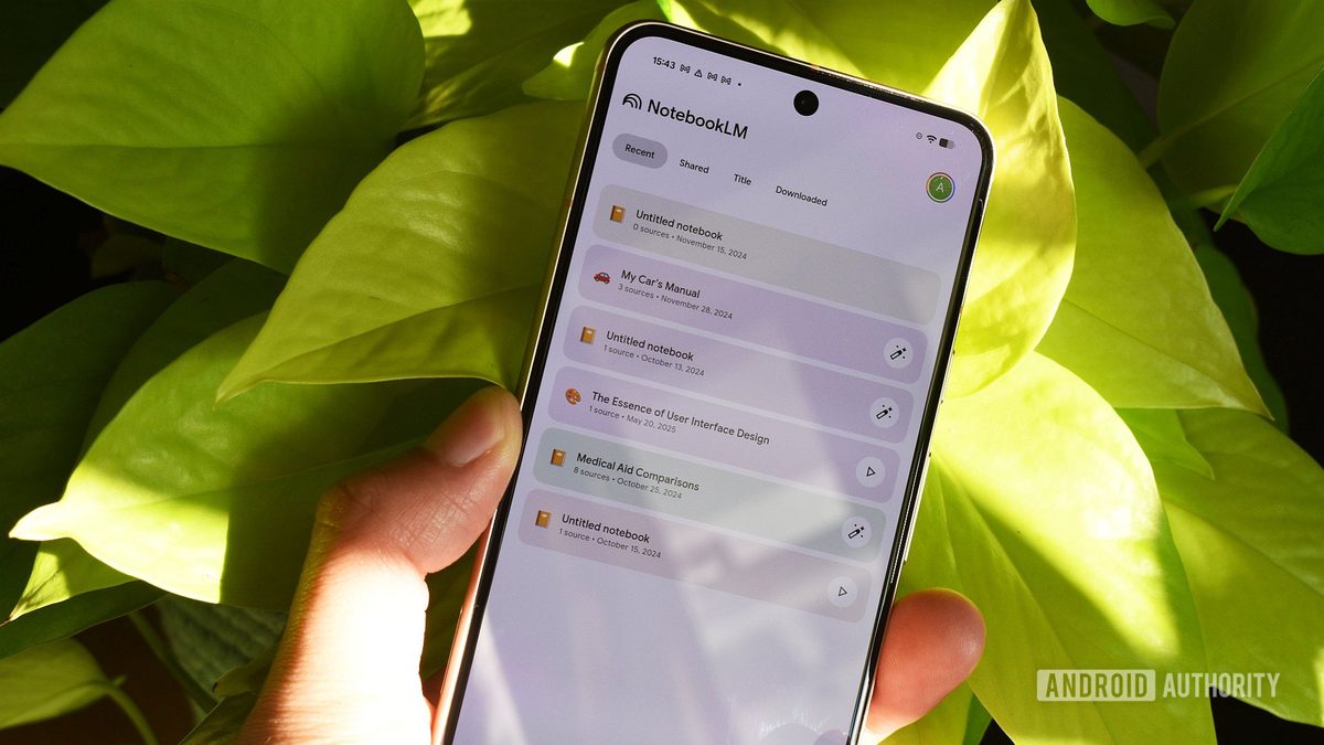 NotebookLM от Google: как ИИ превращает научные заметки в подкасты