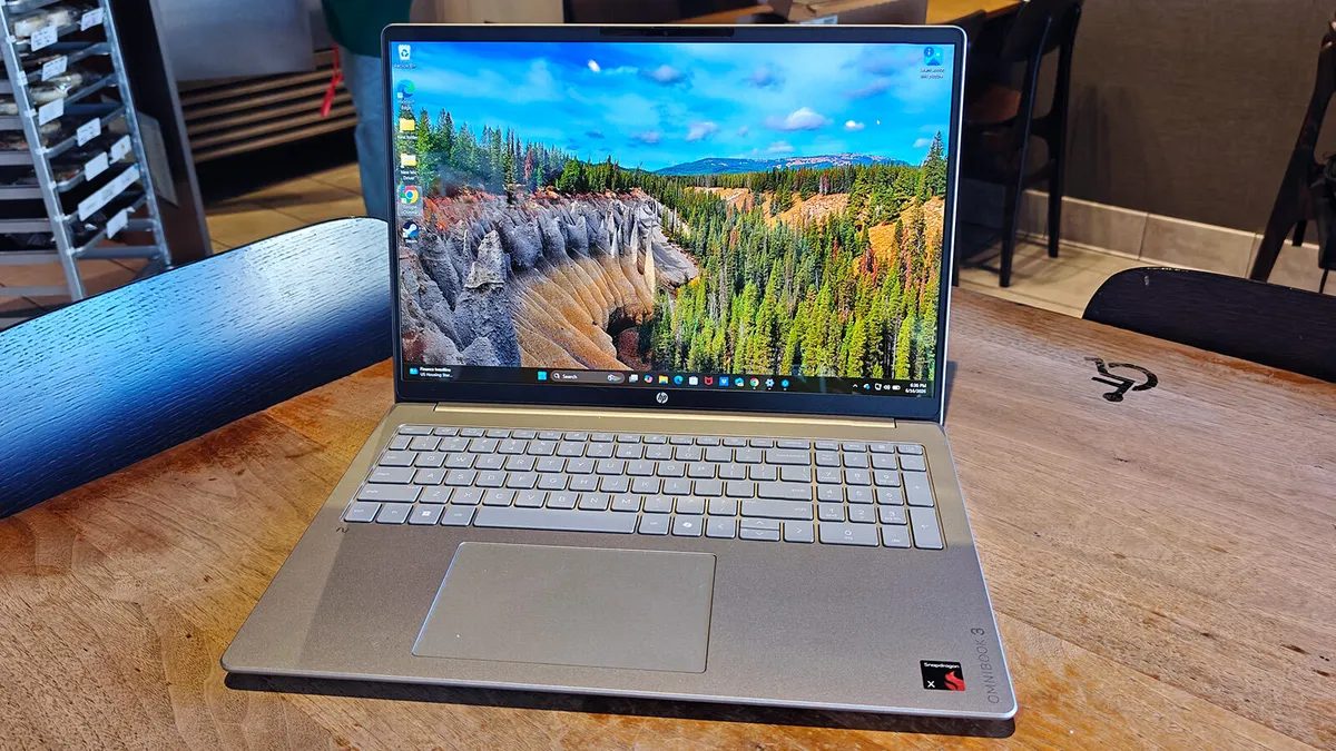 Обзор HP OmniBook 3: бюджетный ноутбук с рекордной автономностью