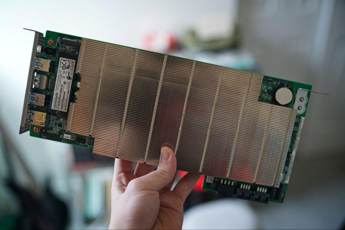 Ryzen 5 5500 ненадолго возглавил рейтинг бестселлеров Amazon, обойдя 9800X3D