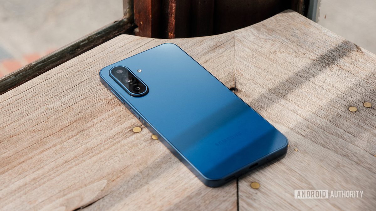 Samsung Galaxy A18: минимальные изменения дизайна и возможный переход на Snapdragon