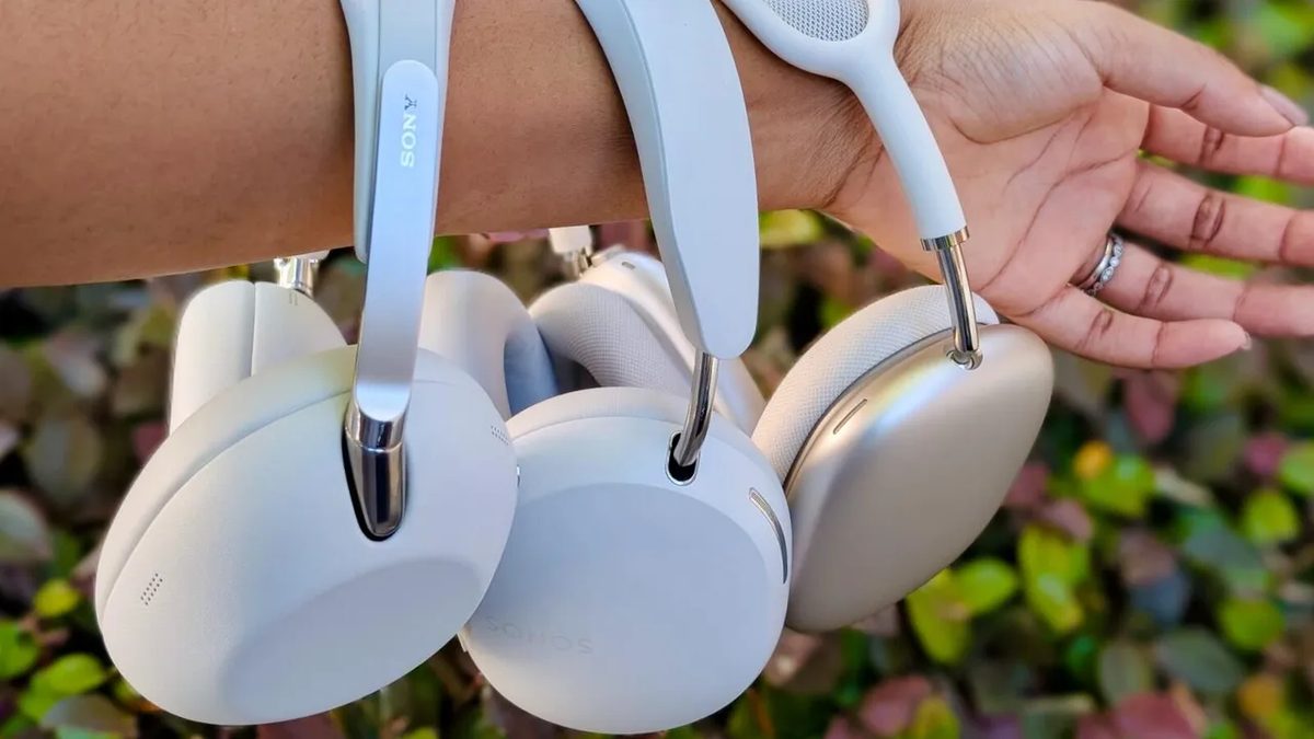 Тест наушников Sony, Apple и Sennheiser в реальных условиях авиаперелётов